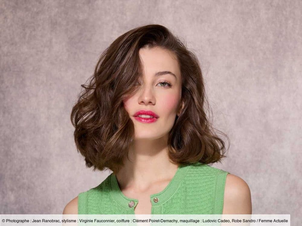 Lisse, ondulé, volumineux... Comment faire un brushing comme chez le coiffeur ?