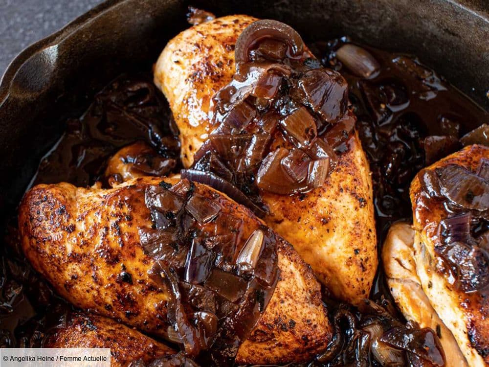 Poulet aux oignons : la recette vraiment simple idéale pour le repas du soir