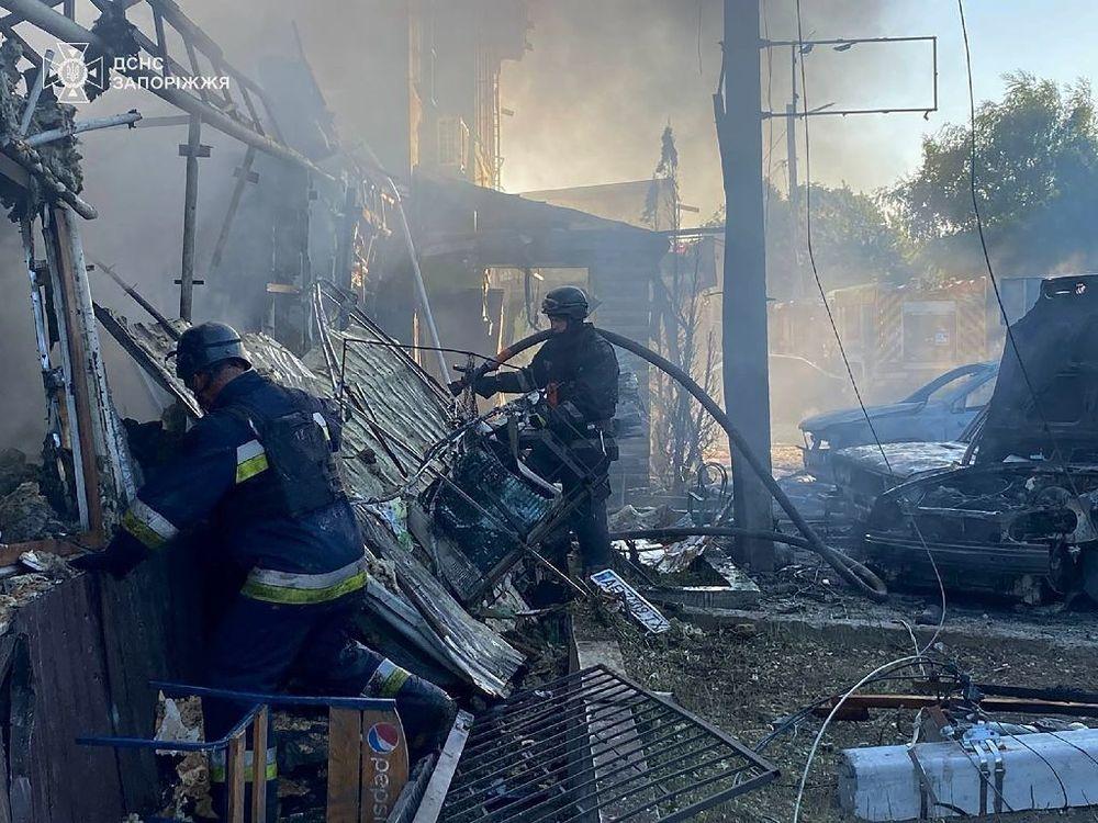 Ukraine : onze morts dans des attaques russes au sud et à l'est