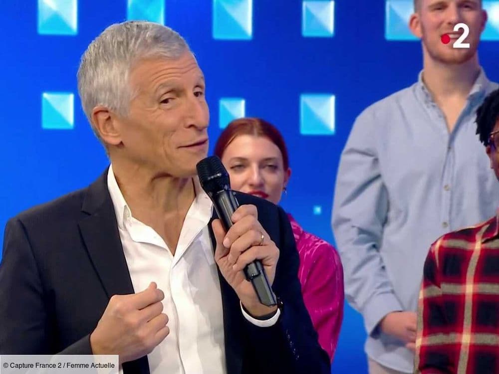 "Vous avez consulté ?" : Nagui bouche bée devant une habitude très surprenante de la nouvelle Maestro de "N'oubliez pas les paroles"