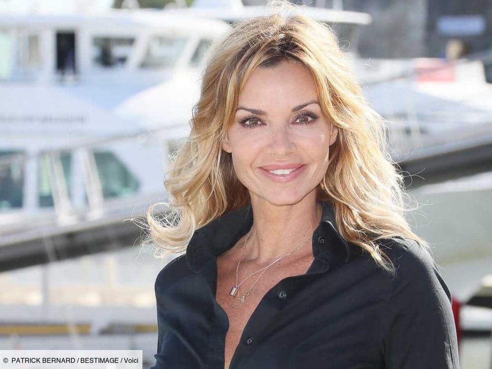 "Ça me gênait" : Ingrid Chauvin revient sur certaines des scènes sensuelles tournées à ses débuts