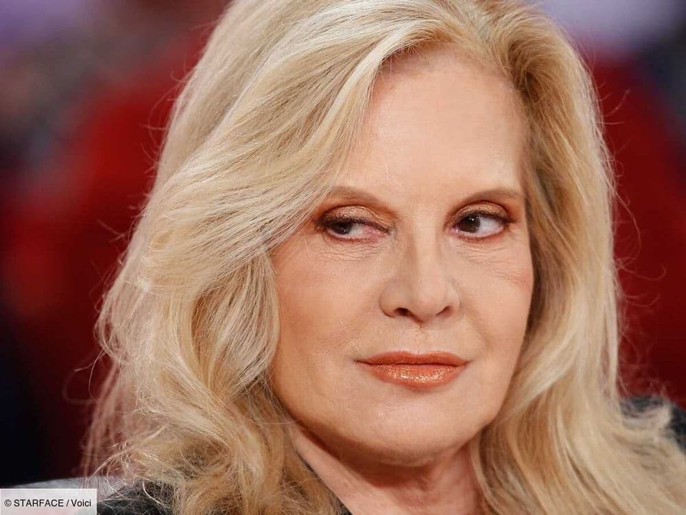 Sylvie Vartan : la chanteuse adresse un tendre hommage à Johnny Hallyday