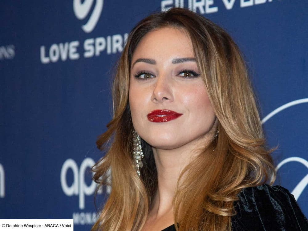 "Entre les mains d'un fou" : les nouvelles confidences de Delphine Wespiser sur sa relation "toxique" avec une personnalité publique