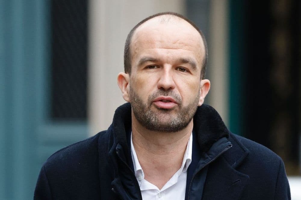 Les Insoumis relancent leur campagne pour une VIe République
