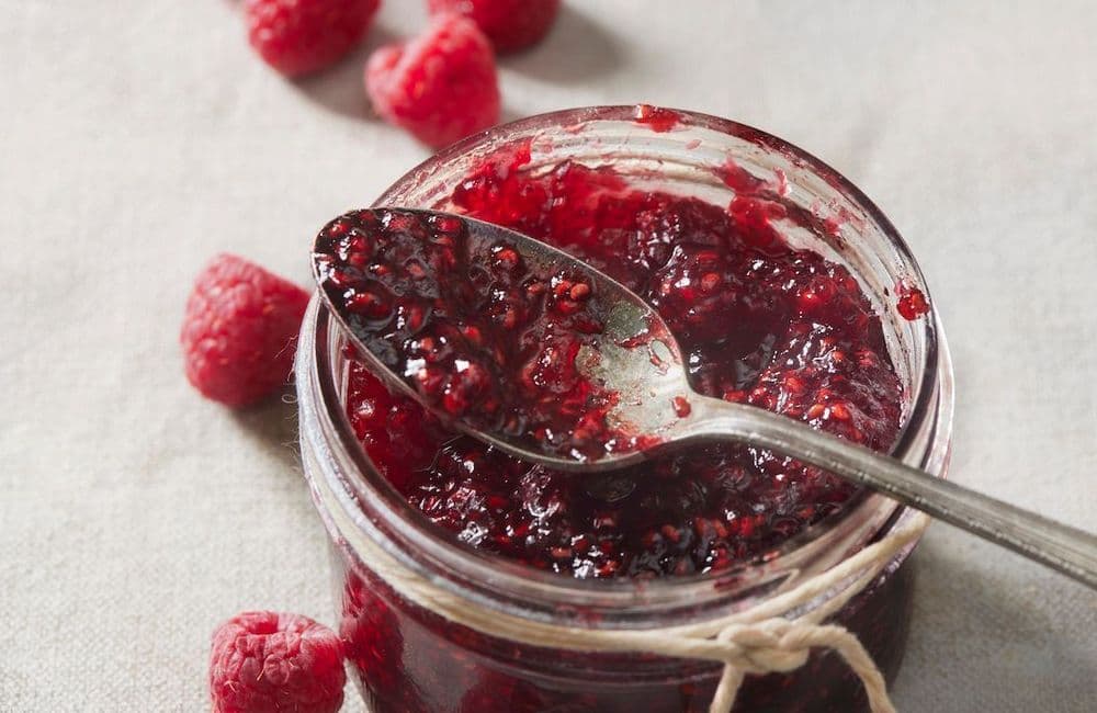 Comment réutiliser le fond d'un pot de confiture ?