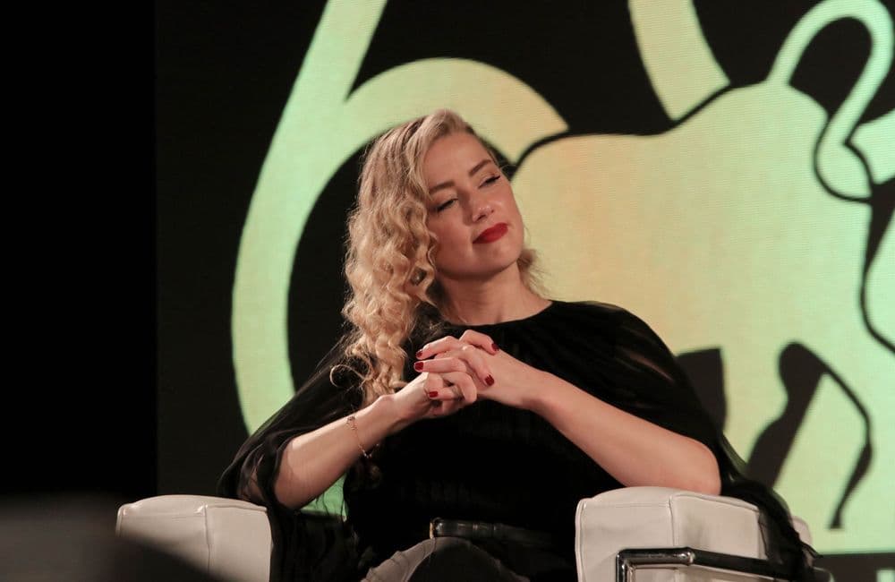 Johnny Depp : son ex-femme Amber Heard annonce la naissance de ses jumeaux