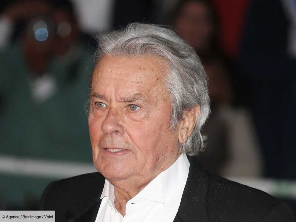 “C’est terrible” : Alain Delon violent envers Rosalie van Breemen ? Anthony Delon réagit aux déclarations d’Alain-Fabien (ZAPTV)