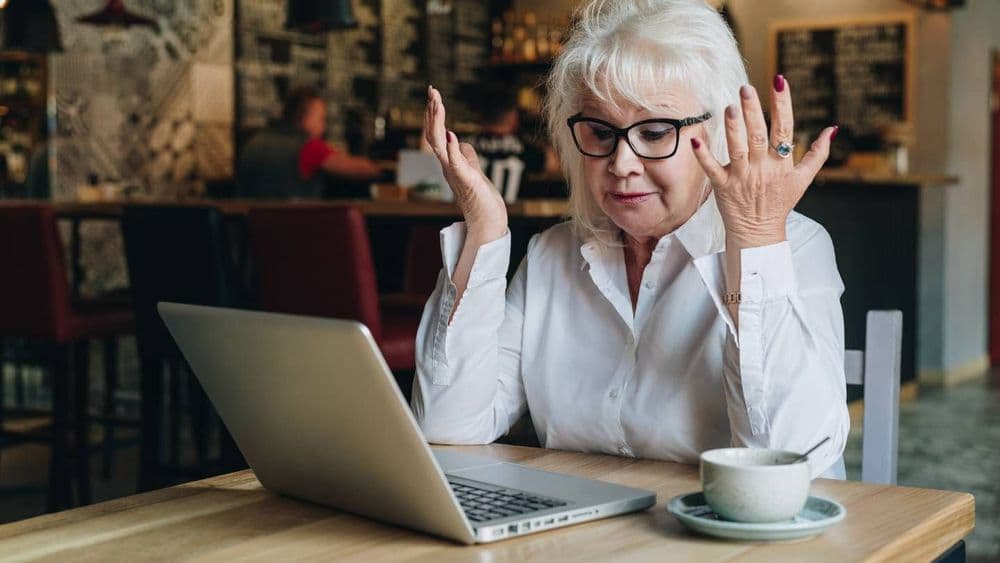 Carsat, SNCF, Ircantec... Qui sera touché par le report de 6 mois de la hausse des retraites en 2025 ?