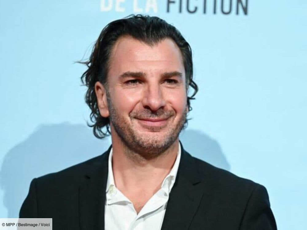"C’est une série qui peut durer" : la série Flashback avec Michaël Youn aura-t-elle droit à une deuxième saison ?