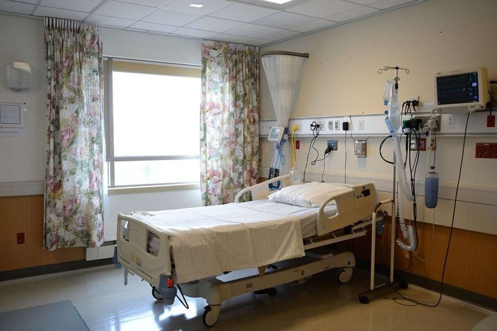 Fin de vie : l’Assemblée nationale valide les textes sur l’aide à mourir et les soins palliatifs