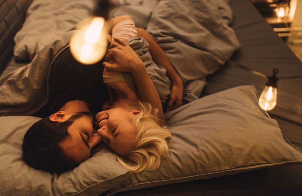 « Sexual aftercare » : pourquoi et comment adopter cette pratique issue du BDSM