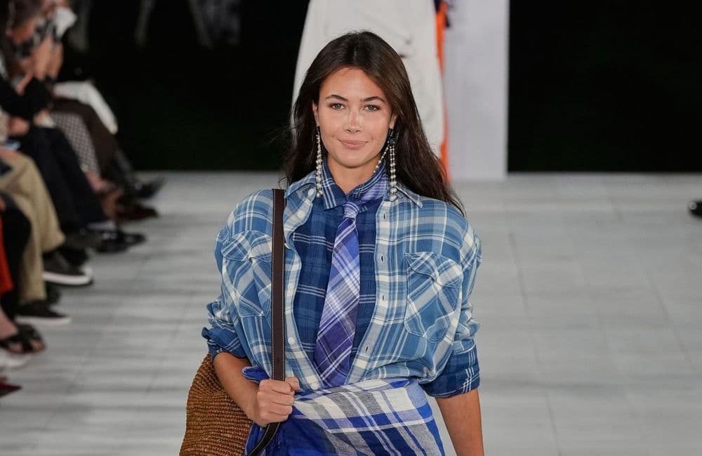 Grace Burns, la fille de Christy Turlington suit les traces de sa mère en devenant mannequin