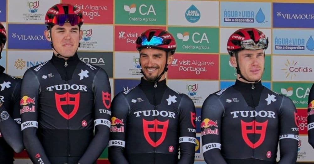Julian Alaphilippe bien accompagné