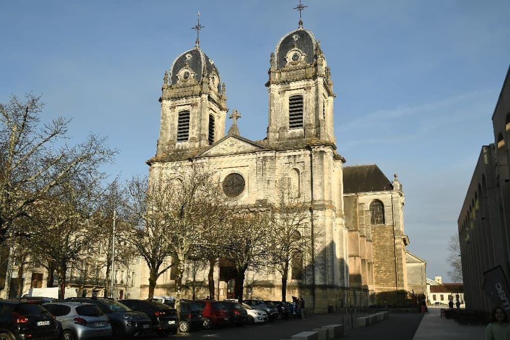 La cathédrale de Dax ou la coûteuse rénovation du patrimoine religieux
