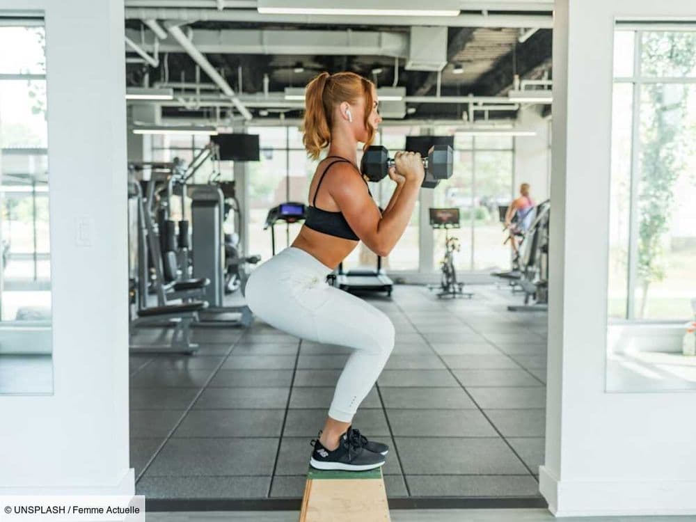 Raffermir ses fesses : les meilleurs exercices pour tonifier cette zone à la maison et sans matériel
