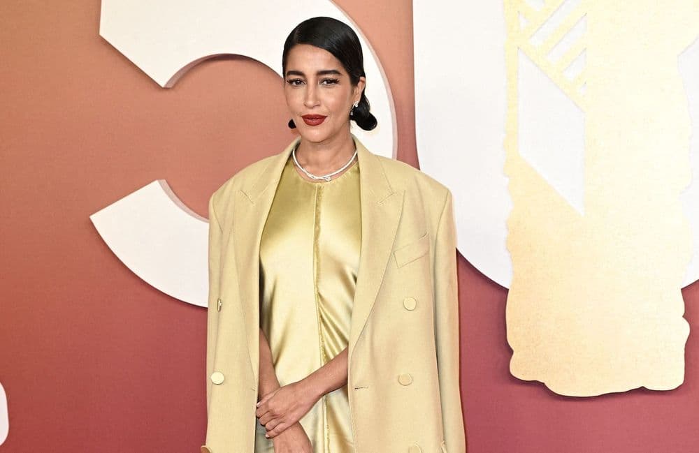Touche de lumière aux César 2025 : Leïla Bekhti brise les codes en jaune beurre