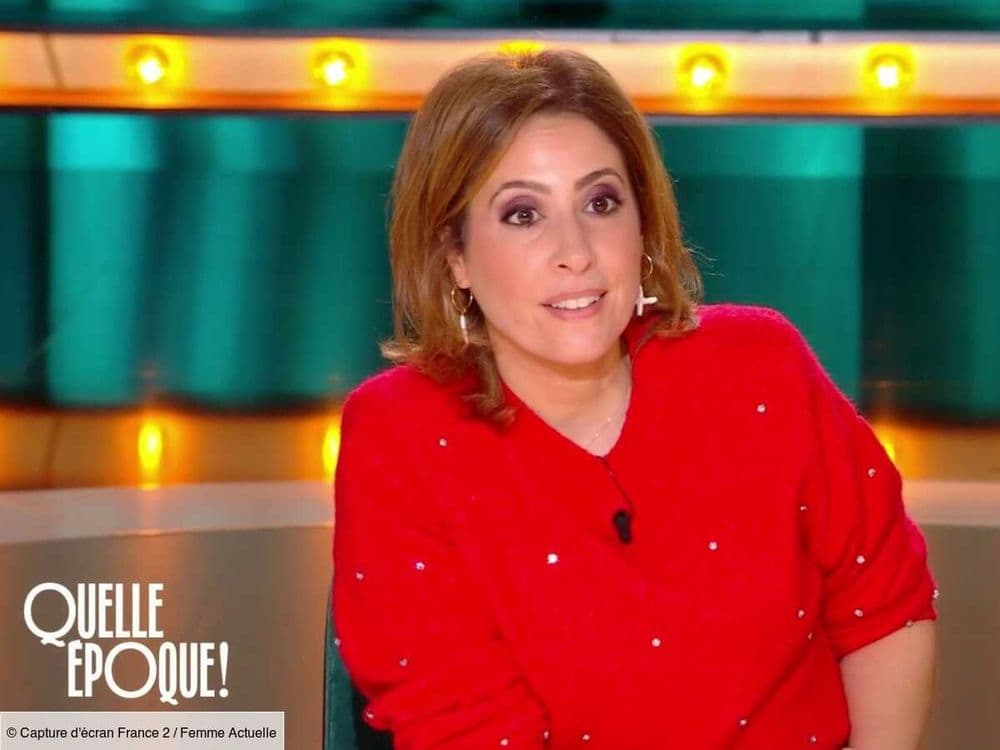 "La question Delahousse" : Léa Salamé imite et lance une petite pique au célèbre animateur