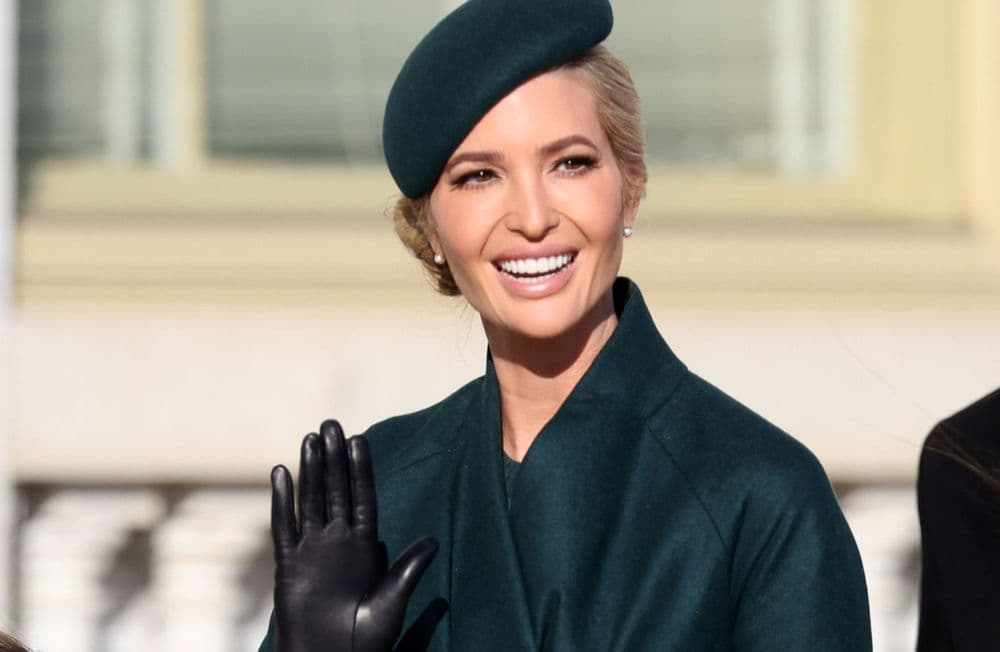 Investiture de Trump : le look façon « La Servante écarlate » d’Ivanka Trump agite les réseaux