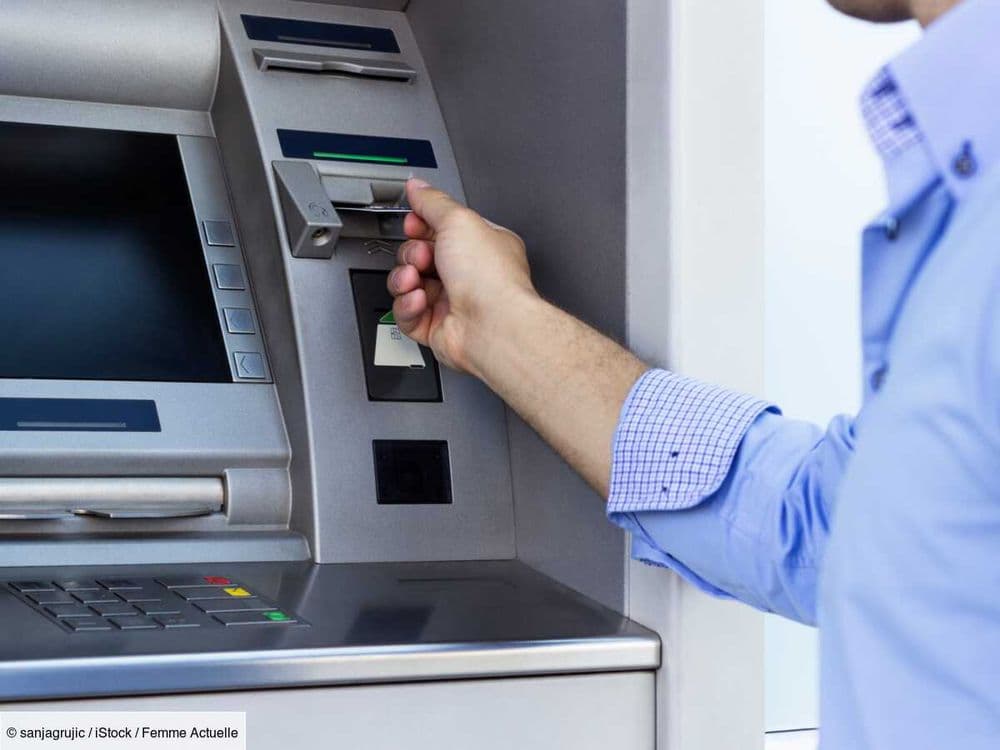 Argent liquide : comment en retirer sans carte bancaire ?