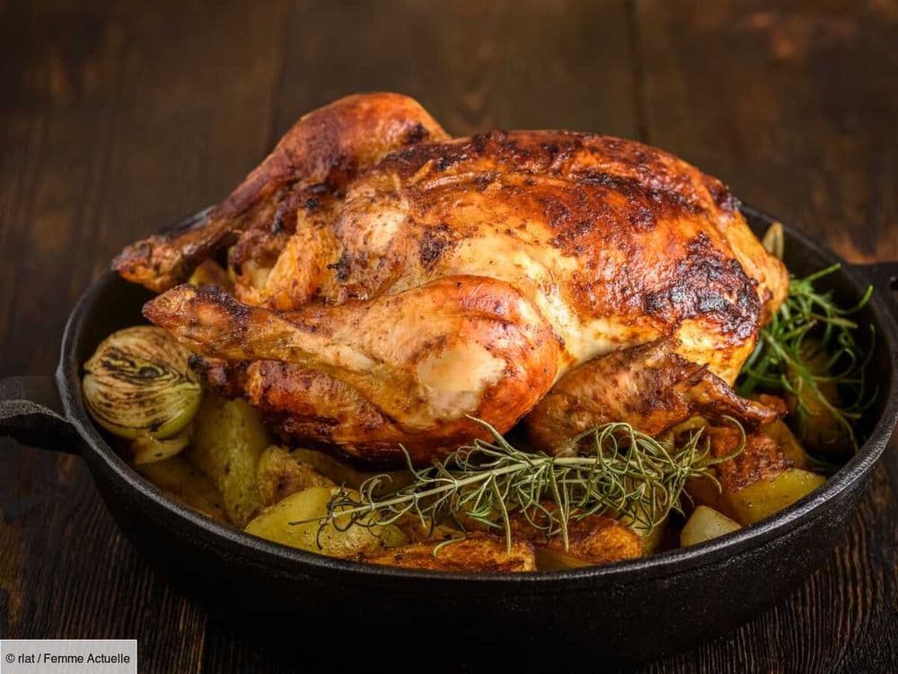 Cuisson du poulet rôti : les astuces d’un chef pour qu’il soit juteux et pas trop sec