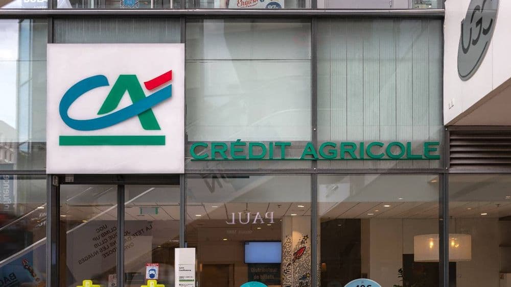 « Prêt Étudiant Sans Tes Parents » : l'offensive du Crédit Agricole pour fidéliser les jeunes