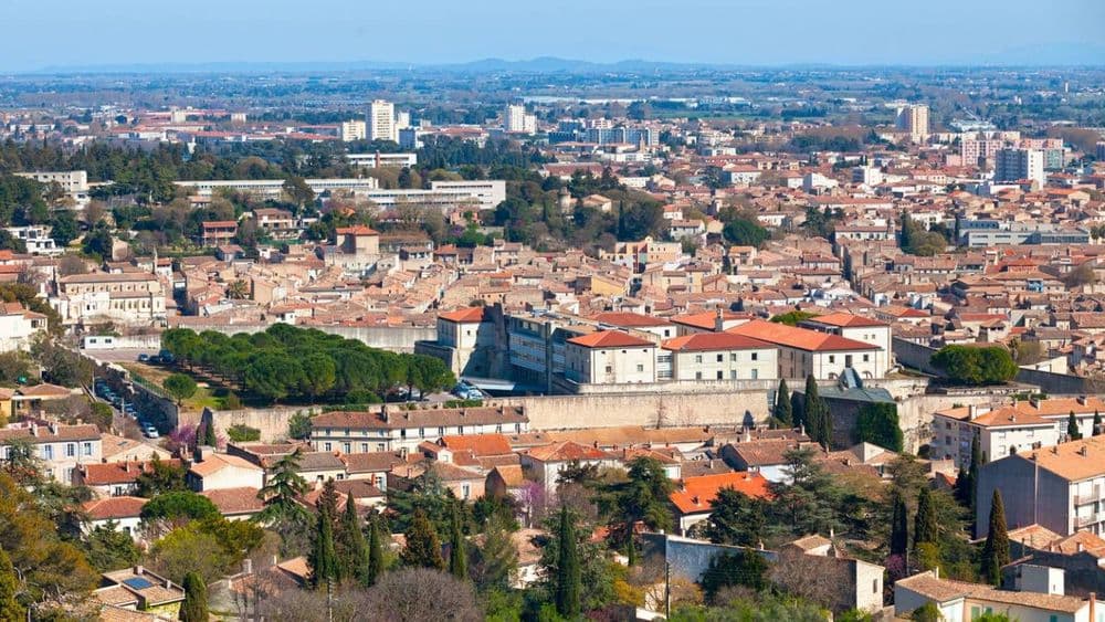 Évolution des prix immobiliers à Nîmes : découvrez les chiffres pour février