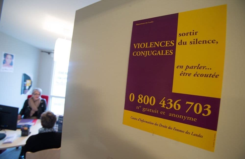 « Une crise financière inédite » : cet important réseau pour les droits des femmes s’inquiète pour sa survie