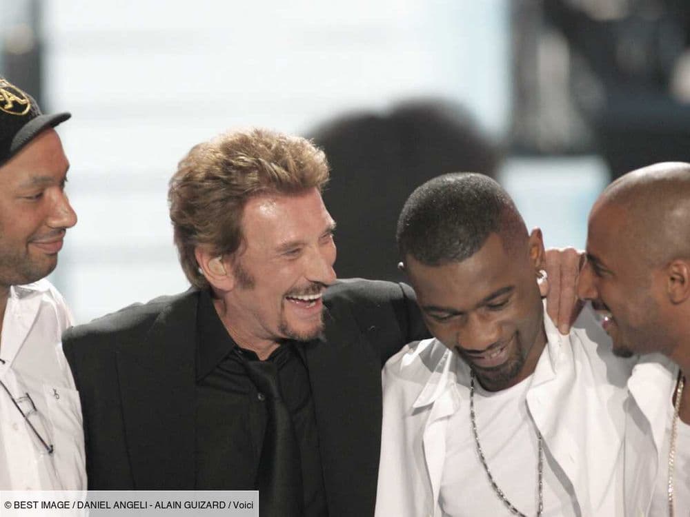 "C'était royal avec lui" : Passi évoque la collaboration de Johnny Hallyday avec le Ministère A.M.E.R. (ZAPTV)
