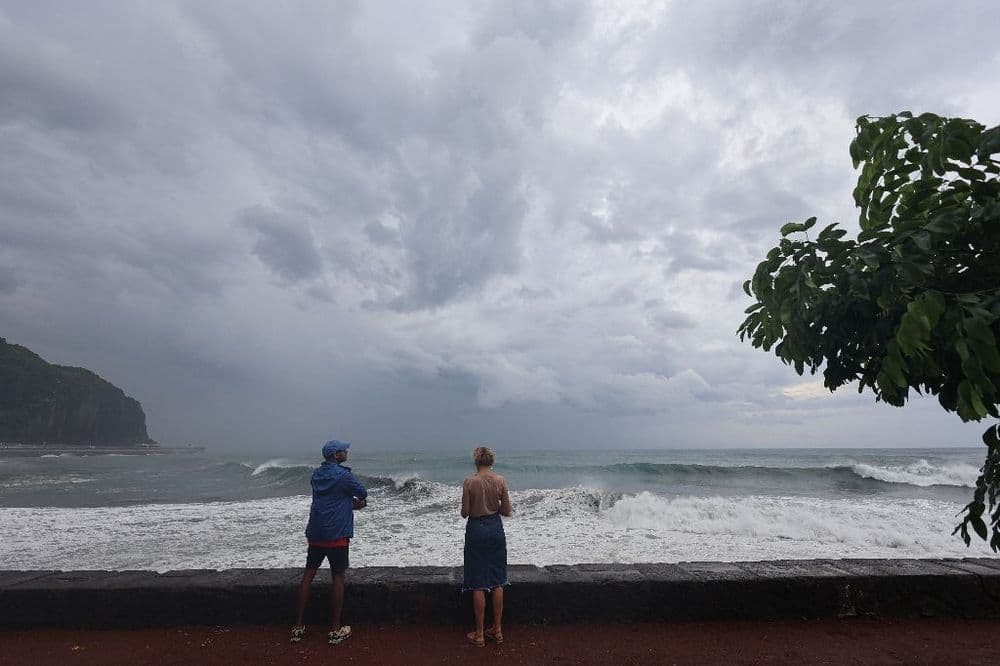 La Réunion en alerte violette, le plus haut niveau, à l'approche du cyclone Garance