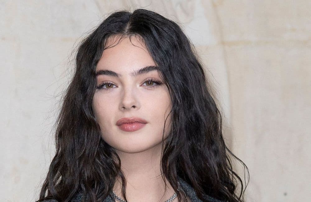 Deva Cassel : la fille de Monica Bellucci hypnotise la Fashion Week de Paris