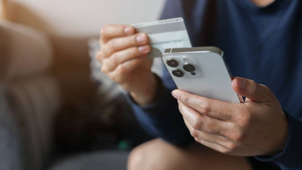 Crédit agricole et LCL : un changement à faire pour éviter une mauvaise surprise avec Apple Pay
