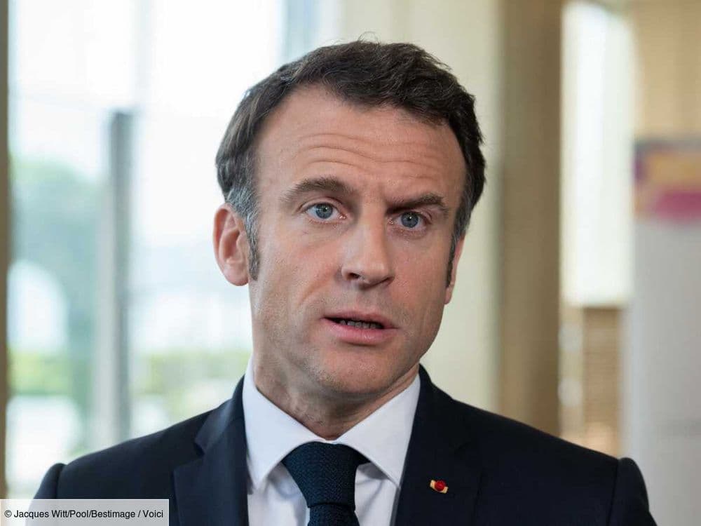 Emmanuel Macron a-t-il retouché sa photo à la boxe ? L’Elysée répond enfin ! (ZAPTV)