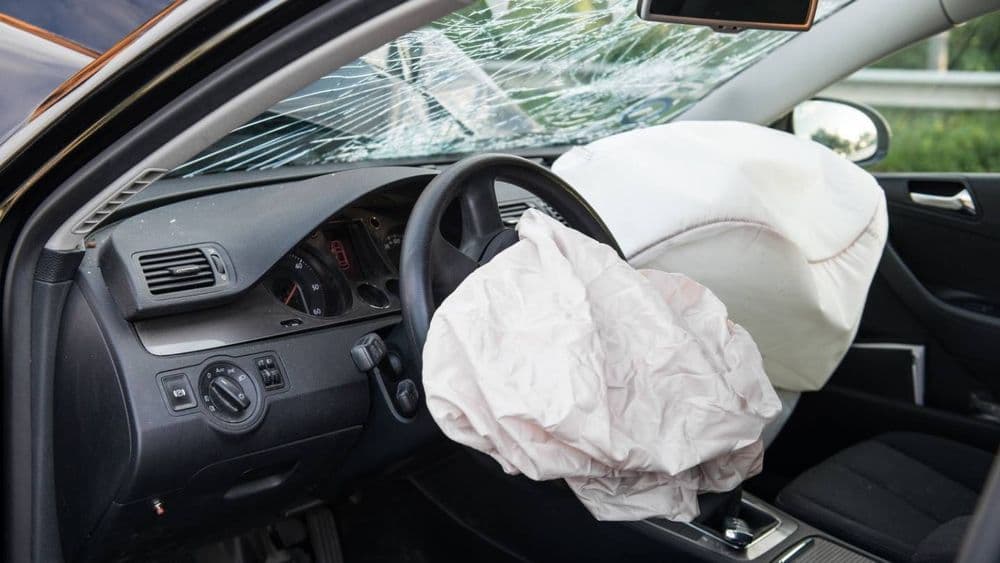 Airbags Takata : serez-vous indemnisé par l'assurance en cas d'accident si vous conduisez une voiture sous rappel ?