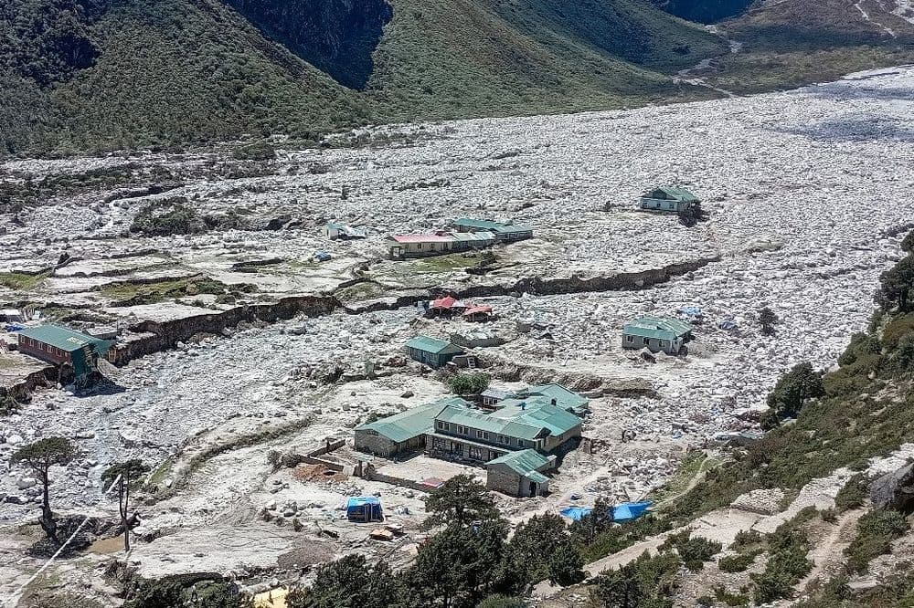 Dans les villages du Népal, la grande menace des lacs glaciaires