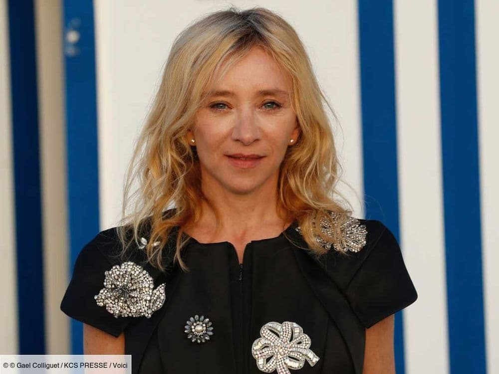 "J'achète, je loue, je revends" : les confidences de Sylvie Testud sur son mode de vie particulier qui l’a conduite à déménager 16 fois
