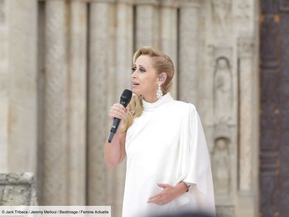 "Mon cerveau a fermé les vannes" : Lara Fabian n'est pas passée loin "d'un accident irréversible" lorsqu'elle a perdu l'ouïe