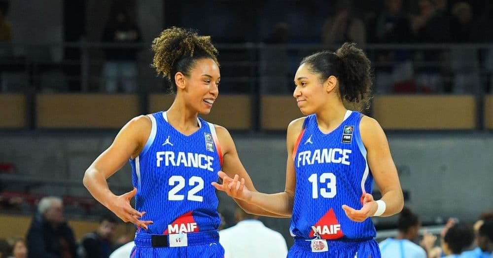 Les Bleues écrasantes à l'Euro
