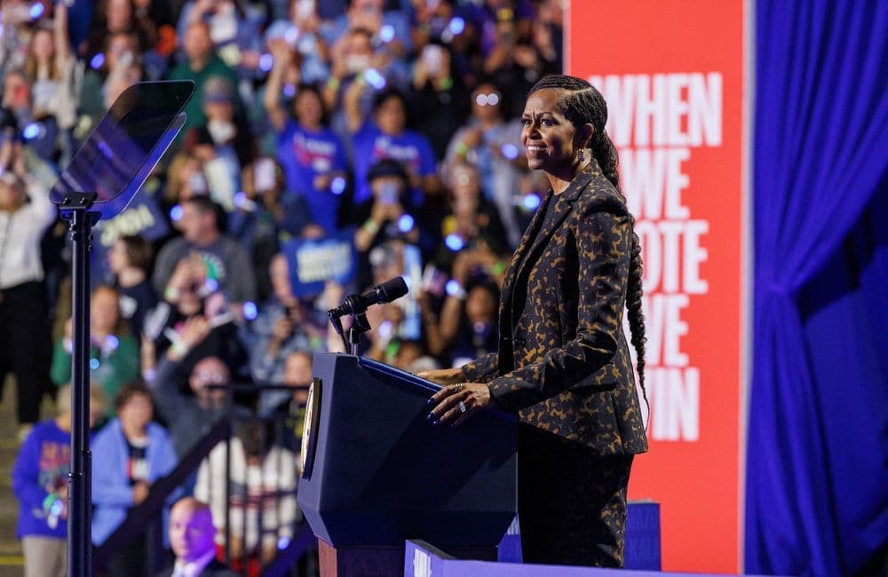 Michelle Obama ose le costume imprimé