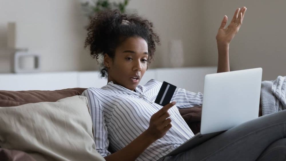 Carte bancaire : « Pourquoi je réussis parfois à payer en ligne sans valider sur mon téléphone ? »
