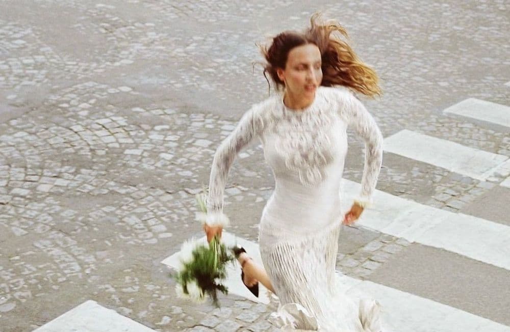 La robe de mariée de Carla Ginola porte désormais son nom