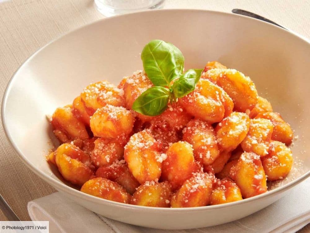 Gnocchis croustillants au airfryer : cette recette parfumée et peu grasse est prête en 15 min