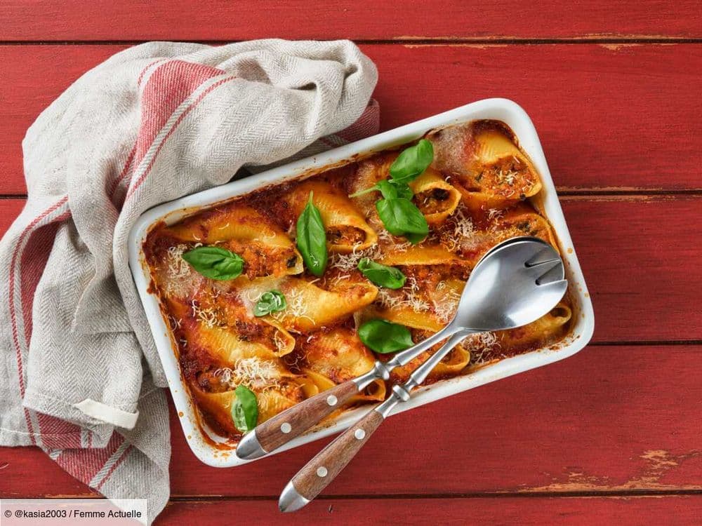 Conchiglioni farcis à la courgette et feta : la recette de pâtes toute simple qui fait toujours l'unanimité