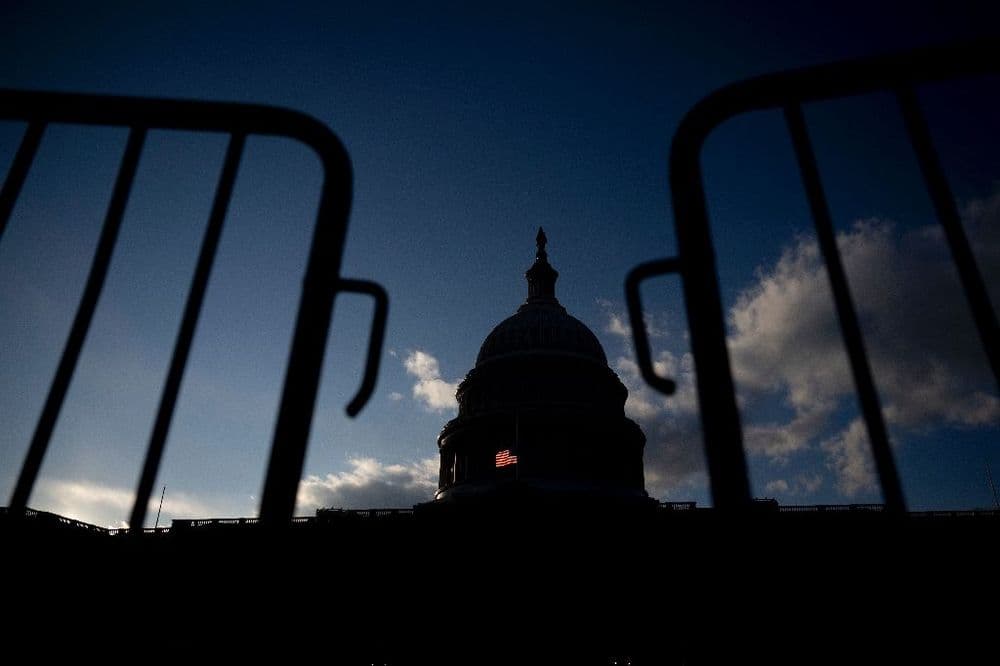 Un budget limité avance au Sénat américain, sans le soutien de Trump