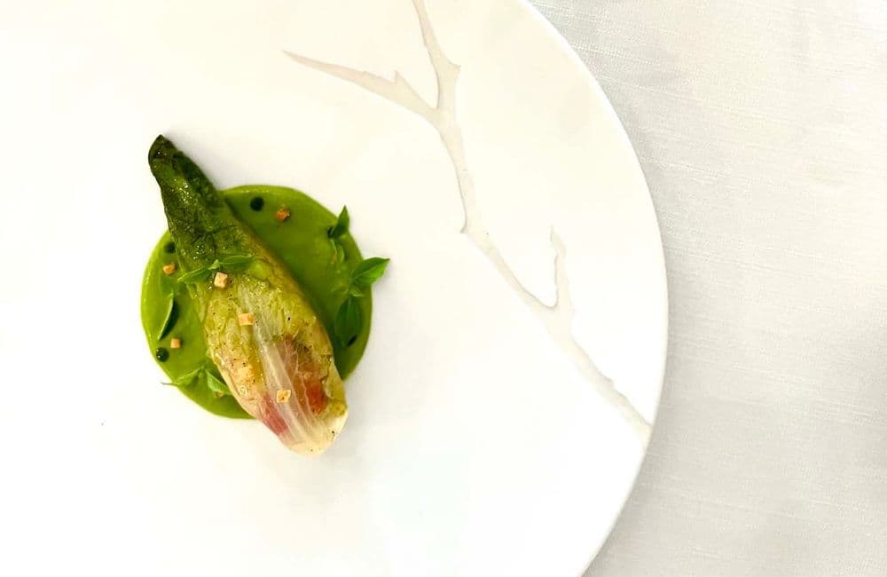 En cuisine avec Glenn Viel : la recette qui va nous réconcilier avec la salade !
