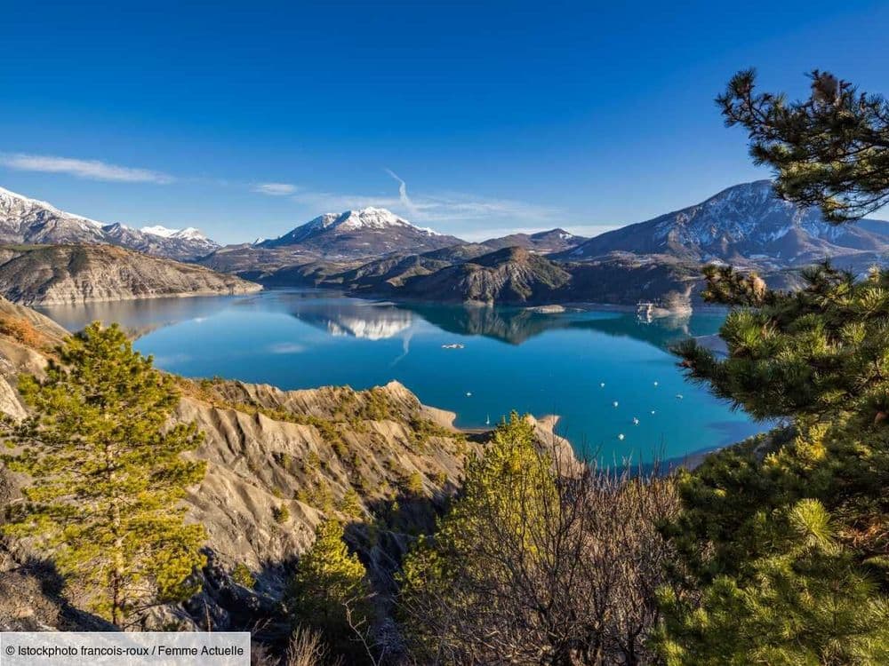 12 magnifiques randonnées qui permettent de voir un lac en France