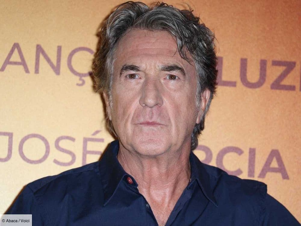 “Jamais eu envie de me sacrifier” : François Cluzet se confie sur son absence auprès de ses enfants