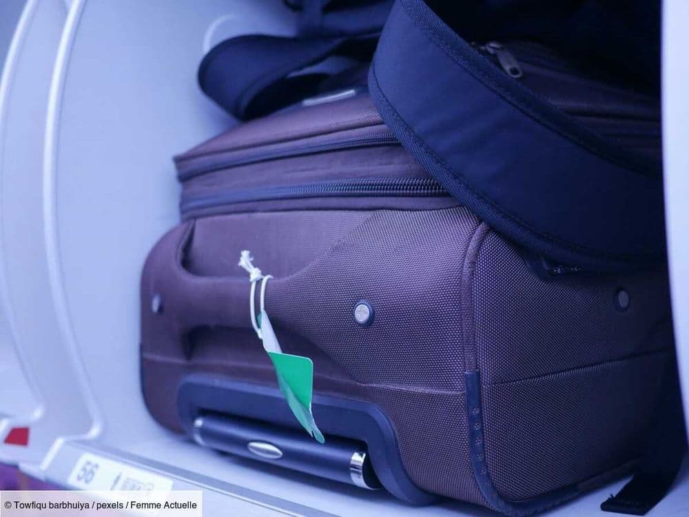 Ces bagages à main qui vous coûtent (trop) cher ! Les compagnies aériennes pointées du doigt pour leurs tarifs exorbitants