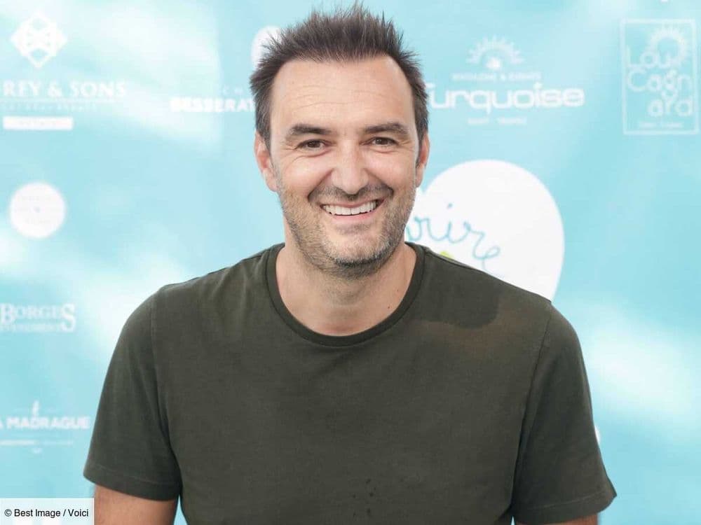 Cyril Lignac dévoile de rares clichés de son fils, et ce dernier semble avoir le même talent que son père pour la cuisine