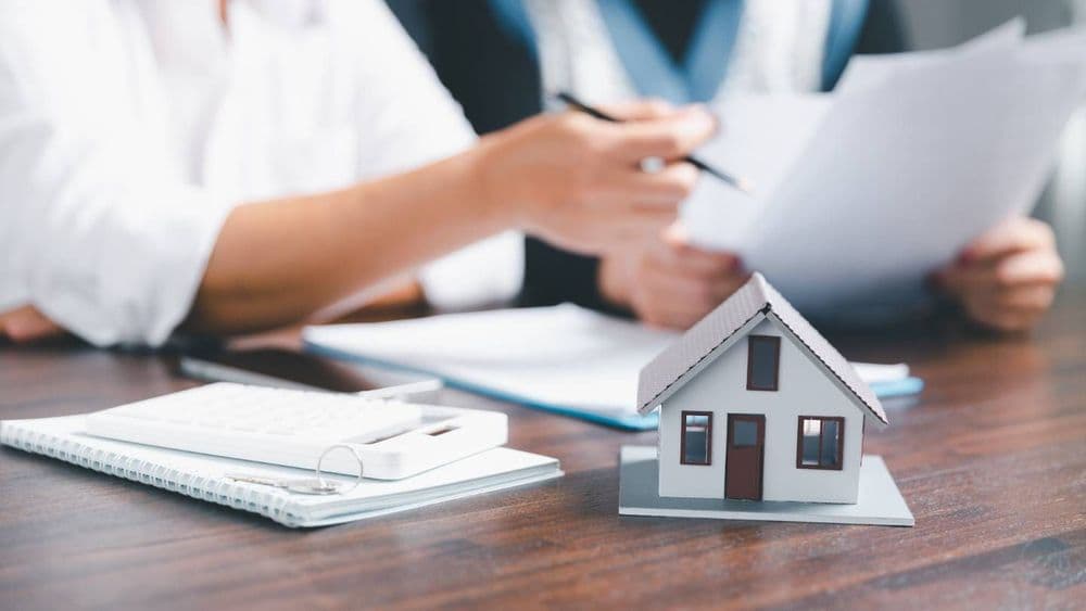 Crédit immobilier : dans quelle banque en ligne souscrire un prêt sans frais de dossier ?