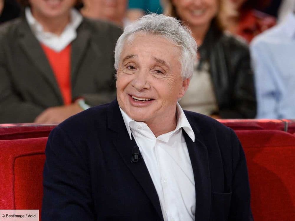 “Tout est démesuré” : la nouvelle vie de Michel Sardou dans sa villa achetée plus de 6 millions d’euros à Bormes-les-Mimosas